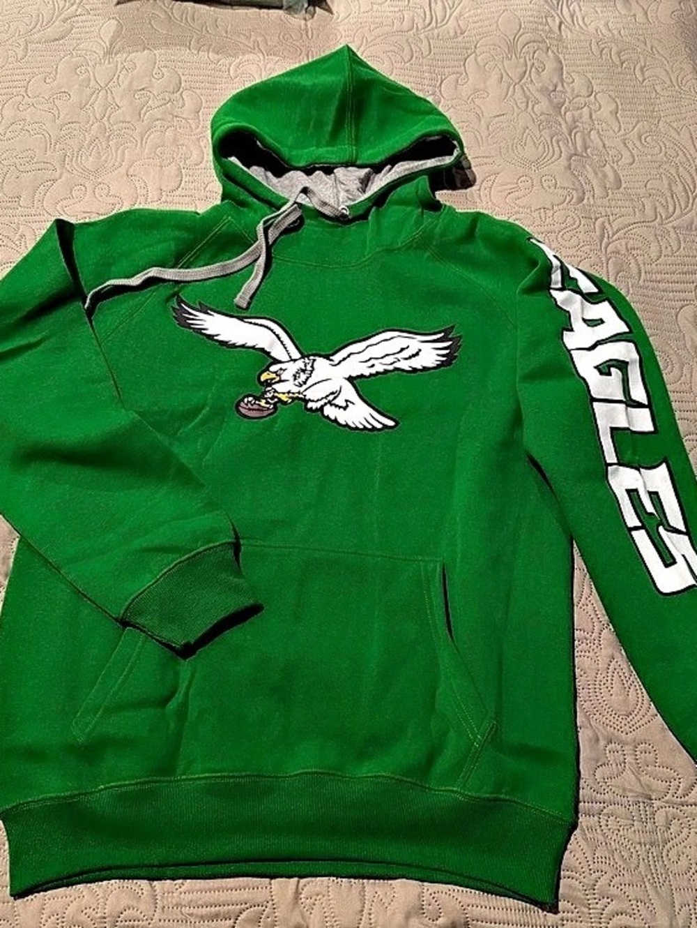 Philadelphia Eagles Throwback Headline Pullover Hoodie Green & White